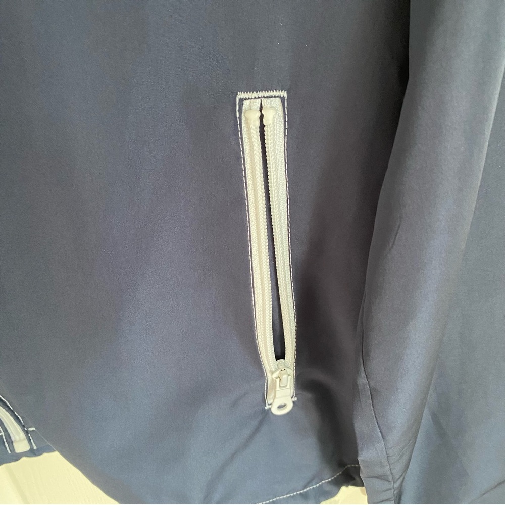 World of Disney Dark‎ BlueWhite Medium Hooded Full Zip Windbreaker Jacket Pocket - Picture 6 of 14